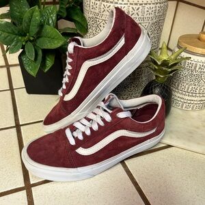 Vans Old Skool Athletic Skate Shoe‎ Women’s 7 Men’s 5.5 Color Maroon Suede